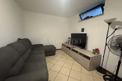 Casa in vendita, Via Novaledo , Roma