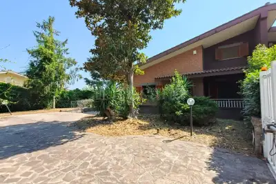 Villa Bifamiliare in vendita, Via del Casale Agostinelli, Roma