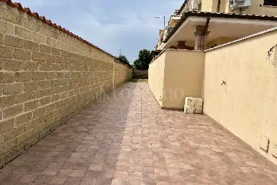 Villa Plurifamiliare in vendita, Via Glasgow, Ladispoli