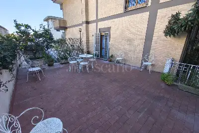 Villino a Schiera in vendita, Via Calosso, Roma