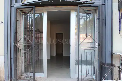 Negozio in vendita, Via Zamosch, Cassino