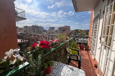 Casa in vendita, Via dei Carraresi, Roma