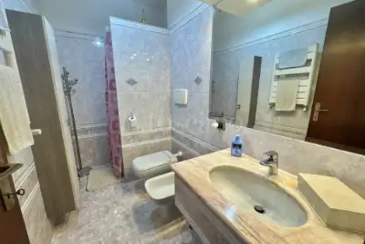 Casa in vendita, Viale dei Caduti per la Resistenza, Roma