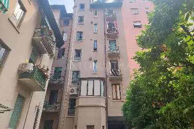 Casa in vendita, Via Giovanni da Procida, Milano