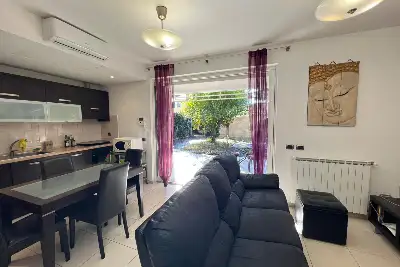 Villino a Schiera in vendita, Via Volosca, Fiumicino