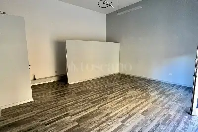 Negozio in affitto, Via Melfi, Atripalda, Atripalda