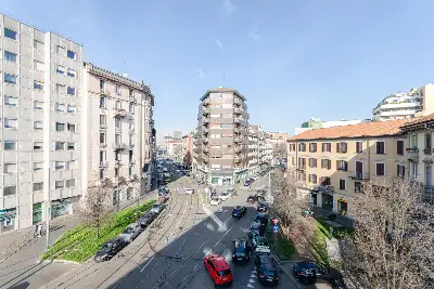 Casa in vendita, Via Carlo Farini, Milano
