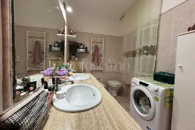 Casa in vendita, Via Zendrini, Roma