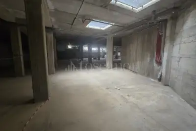 Magazzino in vendita, Viale Tica, Siracusa