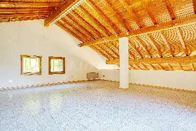 Stabile Uso Ufficio in vendita, Via Provinciale, Grantola