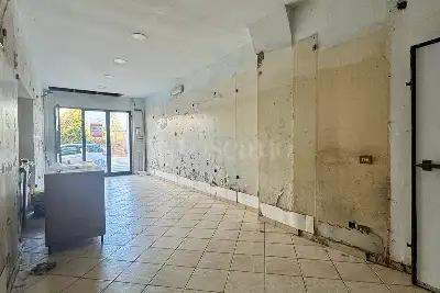 Negozio in vendita, Avellino - Via Due Principati, Avellino