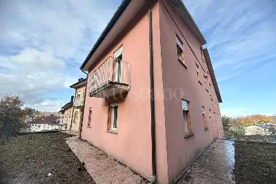 Casa in vendita, Via Provinciale snc, Castiglione dei Pepoli