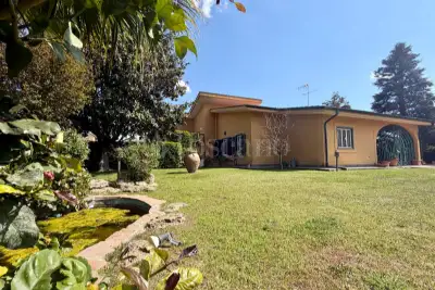 Villa Bifamiliare in vendita, Via del Casale Agostinelli, Roma