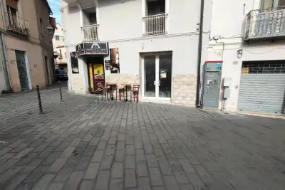 Negozio in affitto, Salita Piazza Roma, Catanzaro