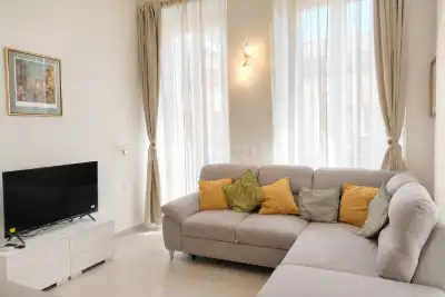 Palazzo in vendita, Via San Giovanni, Cagliari