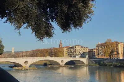 Casa in vendita, Lungadige Sammicheli, Verona