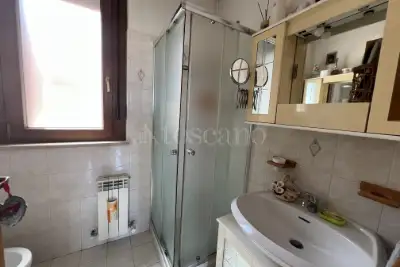 Casa in vendita, Via Nomentum, Roma