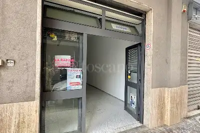 Negozio in affitto, Piazza Leopoldo Cassese, Atripalda, Atripalda
