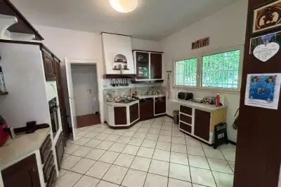 Villa in vendita, Via Montecalvo, Pianoro