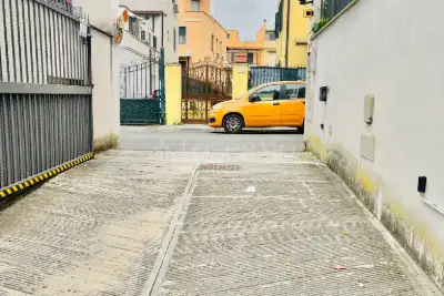 Box in affitto, Via Alessandro Avoli, Roma