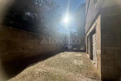 Box in vendita, Via San Lioce, Bari