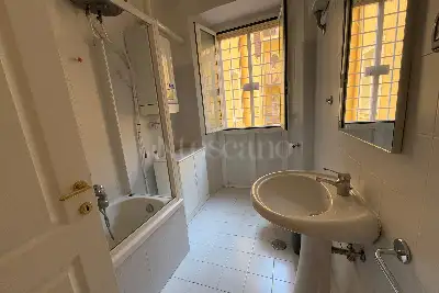 Casa in vendita, Via Quintino Sella, Roma