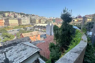Magazzino in vendita, Passo Spartaco Ferradini, Genova