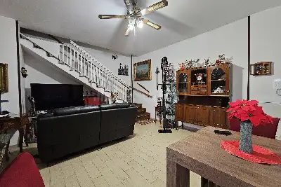 Villino a Schiera in vendita, Via dell'Orione, Pomezia