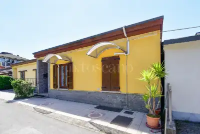 Casa Indipendente in vendita, Via Galvani Luigi, Como