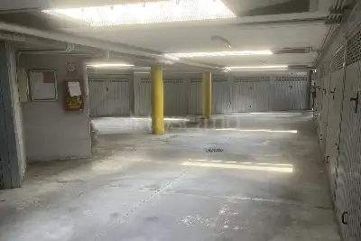 Box in vendita, Via Nearco , Corsico