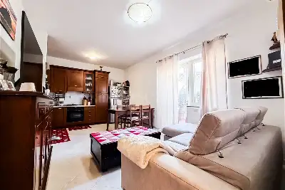 Palazzo in vendita, via Maroncelli 24 Olbia, Olbia