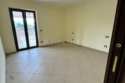 Magazzino in vendita, Strada Circonvallazione , Luco dei Marsi