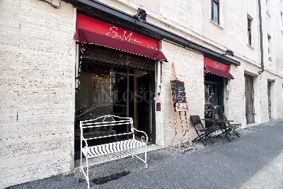 Negozio in vendita, Via San Martino, 8, Milano