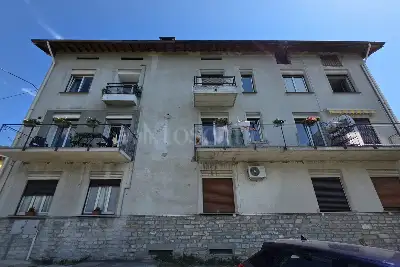 Casa in vendita, Lezzeno; Loc Pescaù, Lezzeno