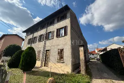 Casa Indipendente in vendita, Via Novara, Busto Arsizio