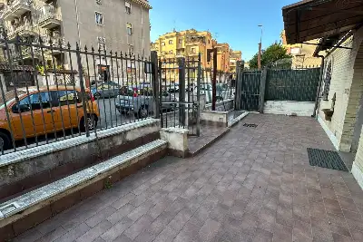 Ufficio in vendita, Via dei Faggi, Roma