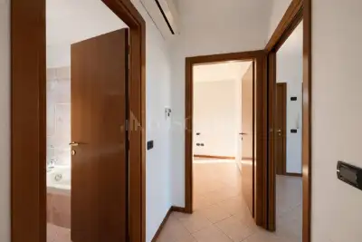 Casa in vendita, Via Castelletto, Pozzolengo