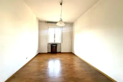 Casa in vendita, Via Gianfranco Zuretti, Milano