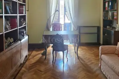 Casa in vendita, Via Santa Lucia, Napoli