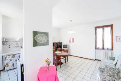 Casa Indipendente in vendita, Via Francesco Baracca, Cantù