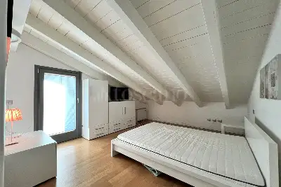 Casa in vendita, Lungolago Giuseppe Garibaldi, Peschiera del Garda