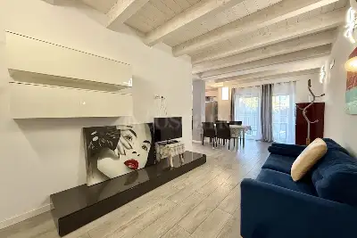 Casa in vendita, Via Goldoni, Peschiera del Garda