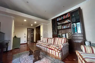 Casa in affitto, Viale della Pineta di Ostia, Roma