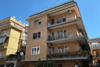 Casa in vendita, Via degli Ontani, Roma