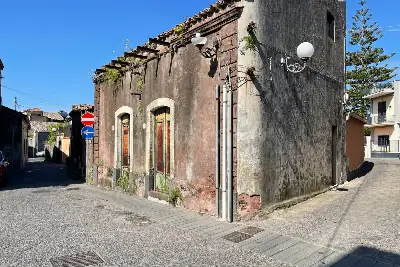 Casa Indipendente in vendita, Gravina - Piazza della Libertà, Gravina di Catania