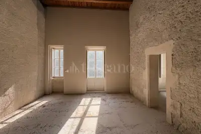 Palazzo in vendita, Via Caltanissetta, Siracusa