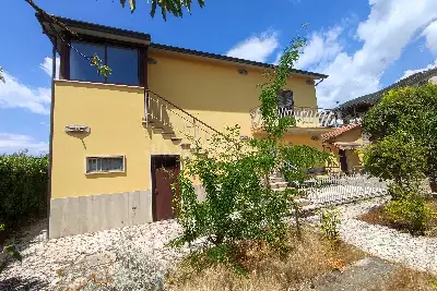 Casa Indipendente in vendita, Via Antica Arischia, L'Aquila