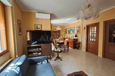 Villa Plurifamiliare in vendita, Via della Marranella di Marino, Roma