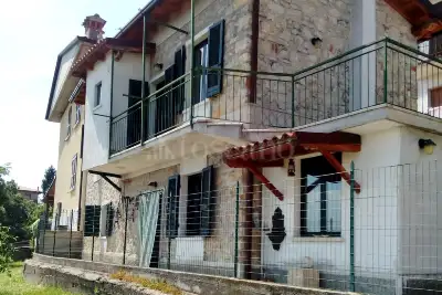 Casa Indipendente in vendita, Via Castello, Serle