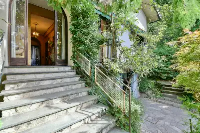 Villa in vendita, Via Manfredini, Cadorago